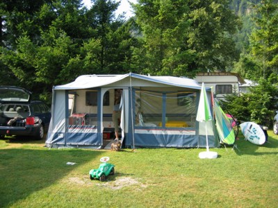 Camping Lindenstrand, 2003 © Heinz Ramacher Unser Stellplatz am Wolfgangsee