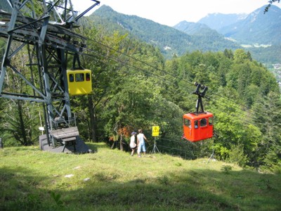 Die Zwölferhornbahn, 2003 © Heinz Ramacher Die Seilbahn auf das Zwölferhornam Wolfgangsee