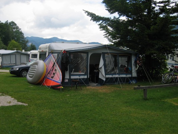 Camping Lindenstrand, 2007 © Heinz Ramacher Unser Stellplatz am Wolfgangsee