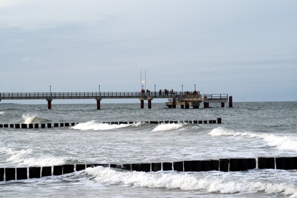Seebrücke Zingst, 2009 © Heinz Ramacher Die Seebrücke in Zingst