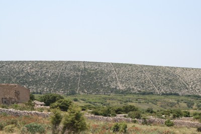 Steinmauern auf der Insel Pag, 2010 © Heinz Ramacher Steinmauern auf Pag