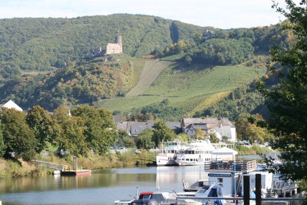 Mosel bei Bernkastel-Kues,2010 © Heinz Ramacher Mosel bei Bernkastel-Kues