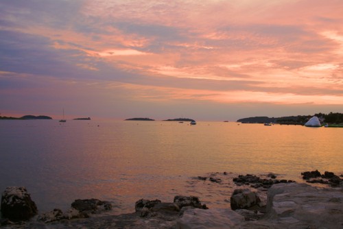 Sonnenuntergang in der Bucht am Camping Polari in Rovinj, 2010 © Heinz Ramacher Sonnenuntergang auf Polari