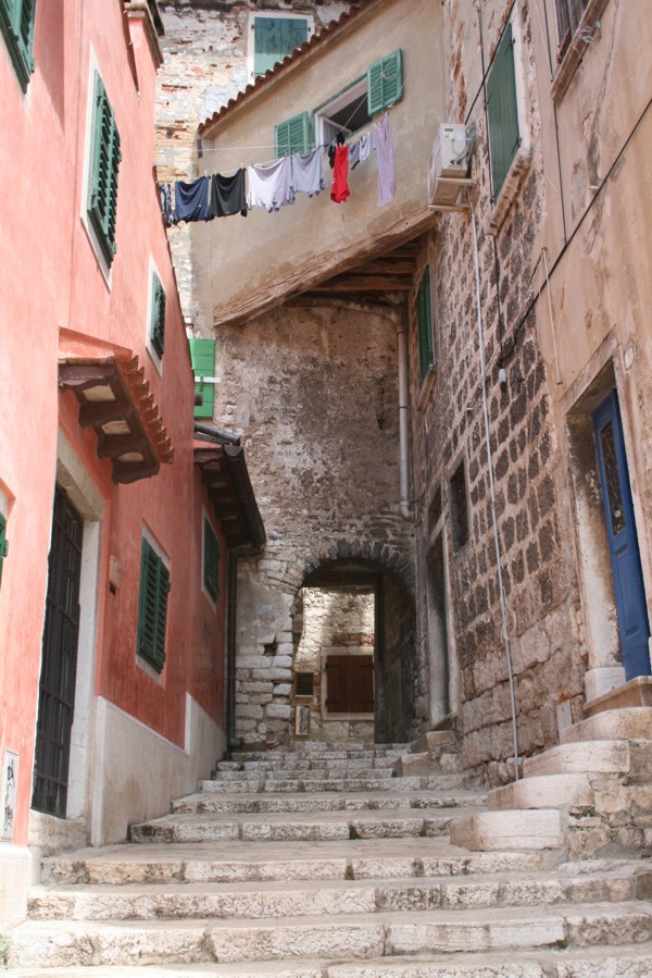 Malerische Treppe in Rovinj, 2010 © Heinz Ramacher Treppen in Rovinj
