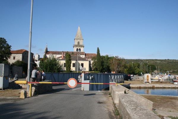 Drehbrücke bei Osor, 2011 © Heinz Ramacher Drehbrücke bei Osor
