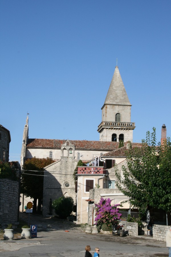 Die Kirche von Osor, 2011 © Heinz Ramacher Die Kirche von Osor