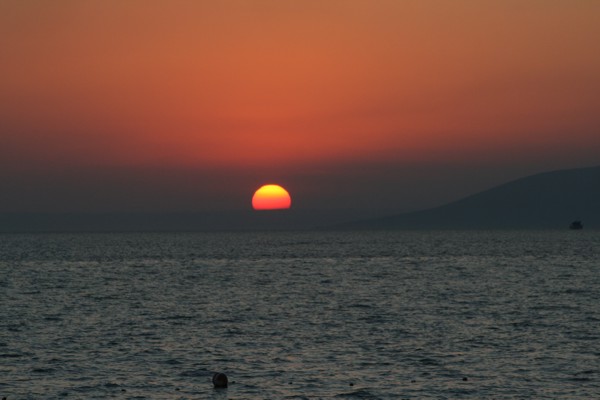Schöner Sonnenuntergang am Strand von Kovacine, 2011 © Heinz Ramacher Schöner Sonnenuntergang am Strand von Kovacine