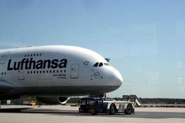 Airbus 380 der Lufthansa - Peking