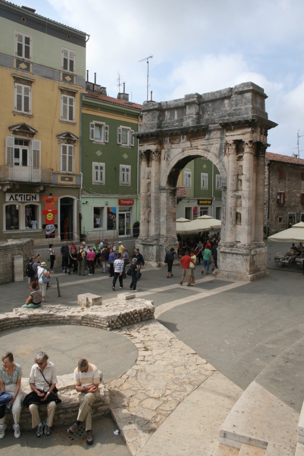 Der Sergierbogen in Pula, 2012 © Heinz Ramacher der Sergierbogen in Pula