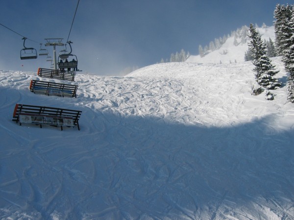 Sessellift Hahnenkamm Reutte-Höfen, 2013 © Heinz Ramacher Sessellift auf den Hahnenkamm